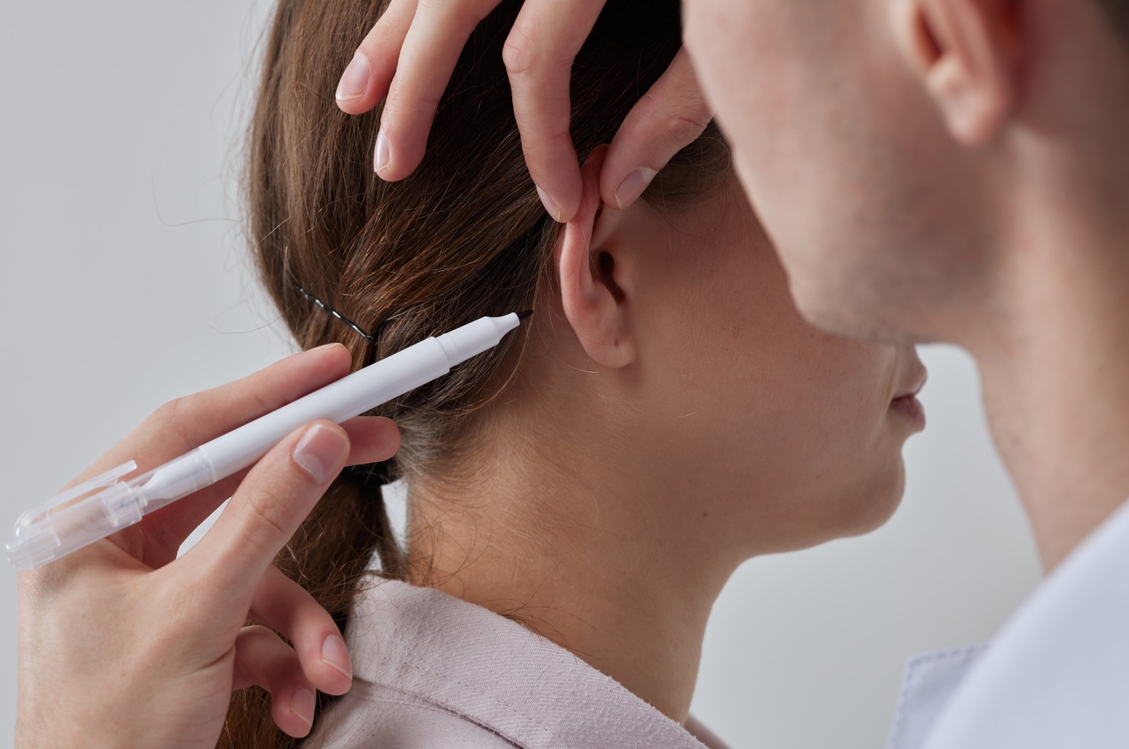 Otoplastia: Un Procedimiento para la Corrección Estética y Funcional de las Orejas